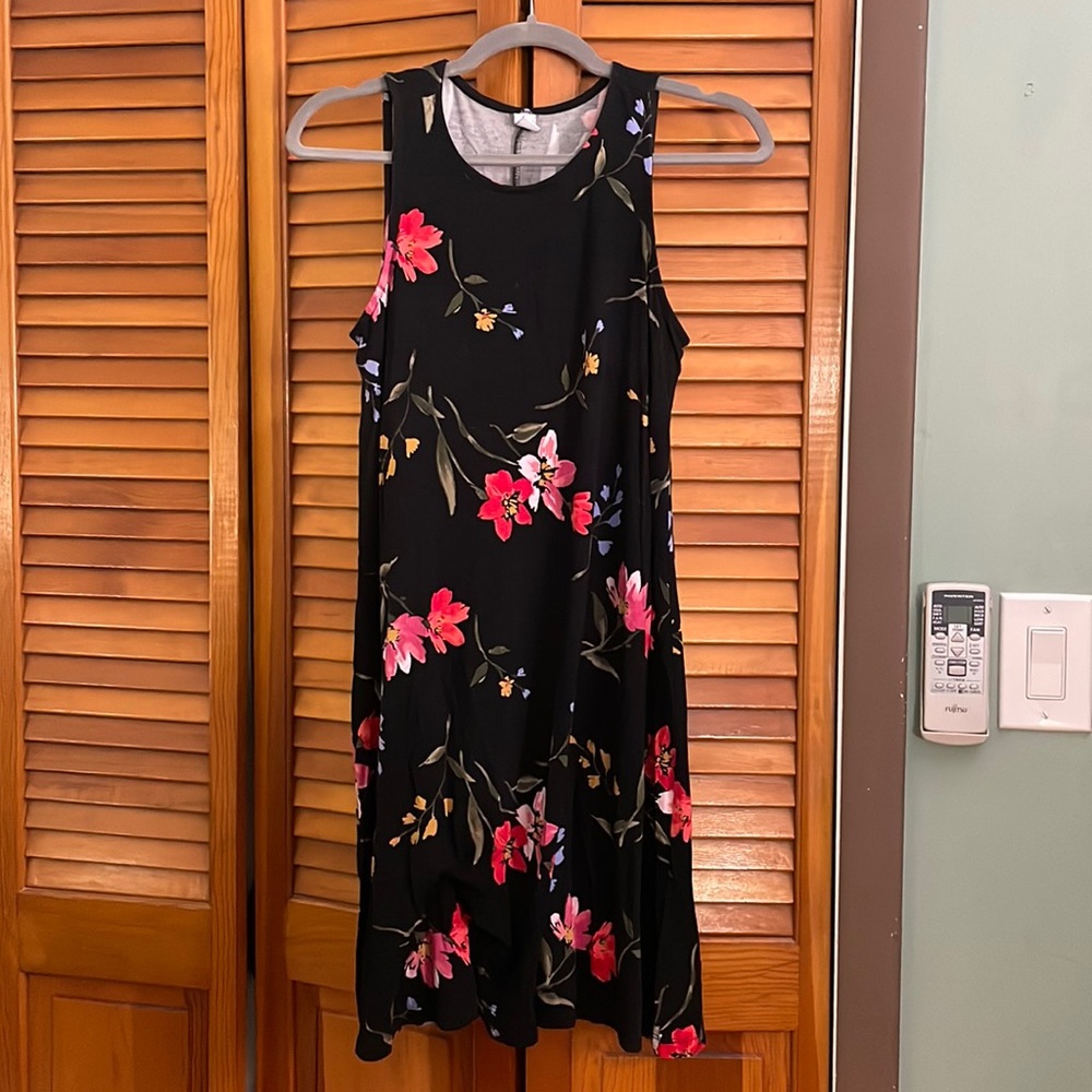 Sleeveless flower dress